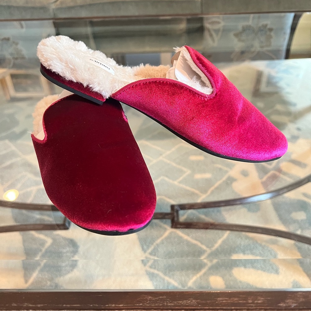 Birdies The Phoebe Wild Berry Velvet Faux Fur Lined Slides - Size 6.5